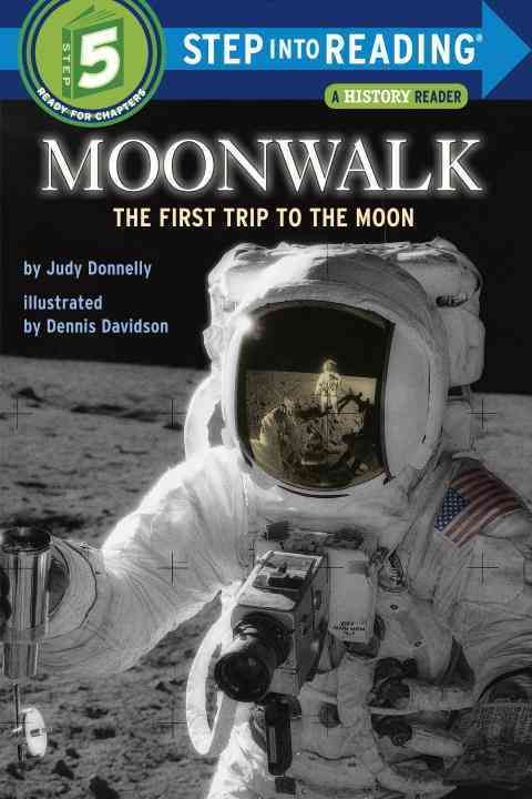 Moonwalk By Judy Donnelly, Dennis Davidson 9780394824574 (Paperback)