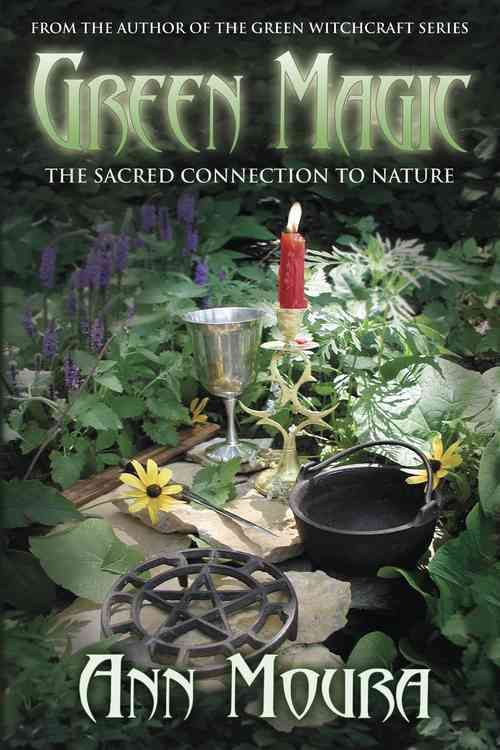 Green Magic By Aoumiel 9780738701813 (Book)