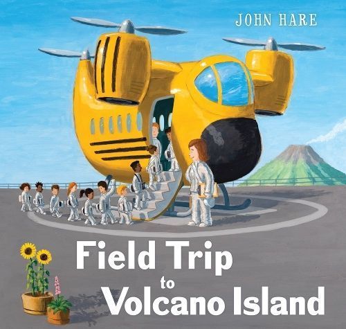 Field Trip to Volcano Island By John Hare 9780823455911 (Paperback)