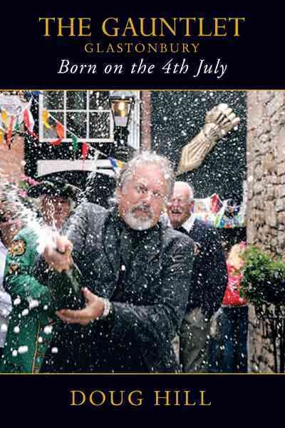 Born on the 4th of July By DOUG HILL 9781477242940 (Paperback)