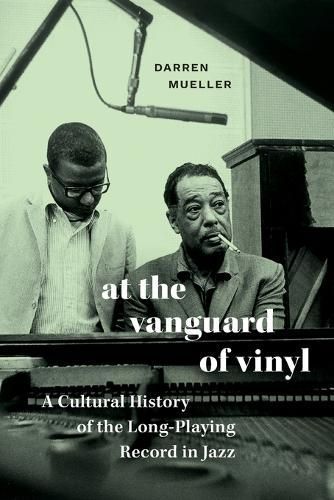 At the Vanguard of Vinyl By Darren Mueller 9781478030072 (Paperback)