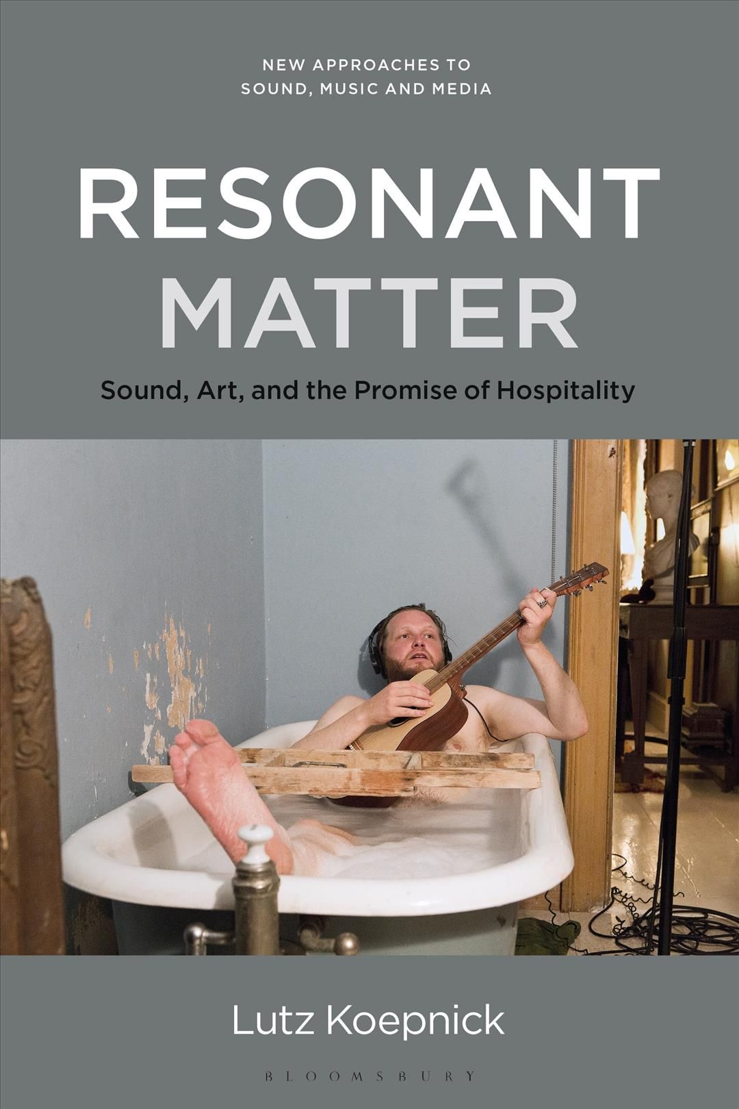 Resonant Matter By Lutz P. Koepnick 9781501343674 (Paperback)