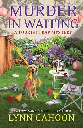 Murder in Waiting By Lynn Cahoon 9781516103089 (Paperback)