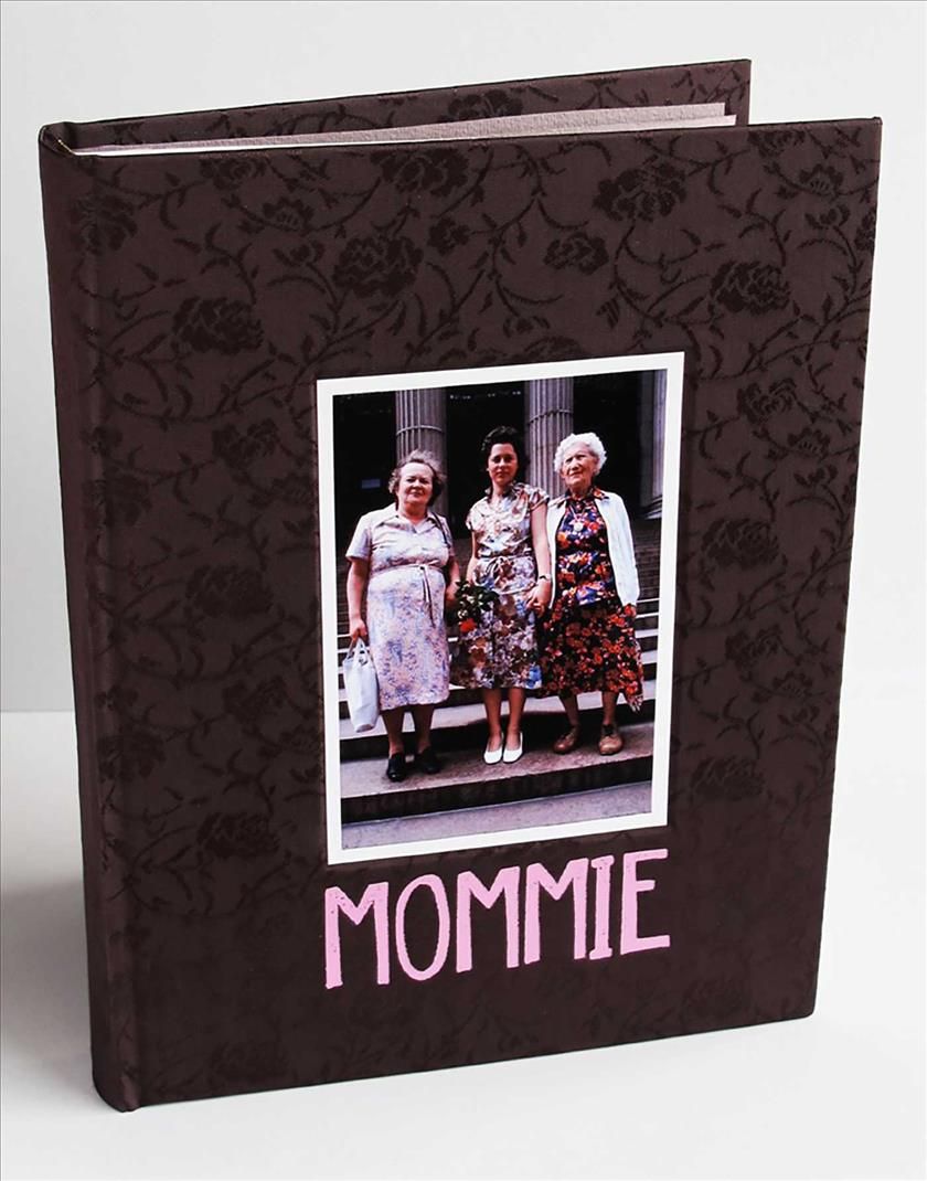 Mommie By Arlene Gottfried 9781576877449 (Hardback)