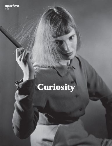 Curiosity By Aperture (editor) 9781597112338 (Paperback)