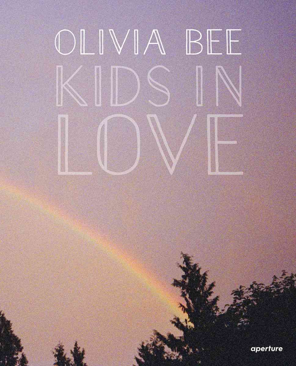 Olivia Bee 9781597113458 (Hardback)