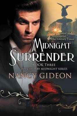 Midnight Surrender By Gideon, Nancy 9781611946635 (Paperback)