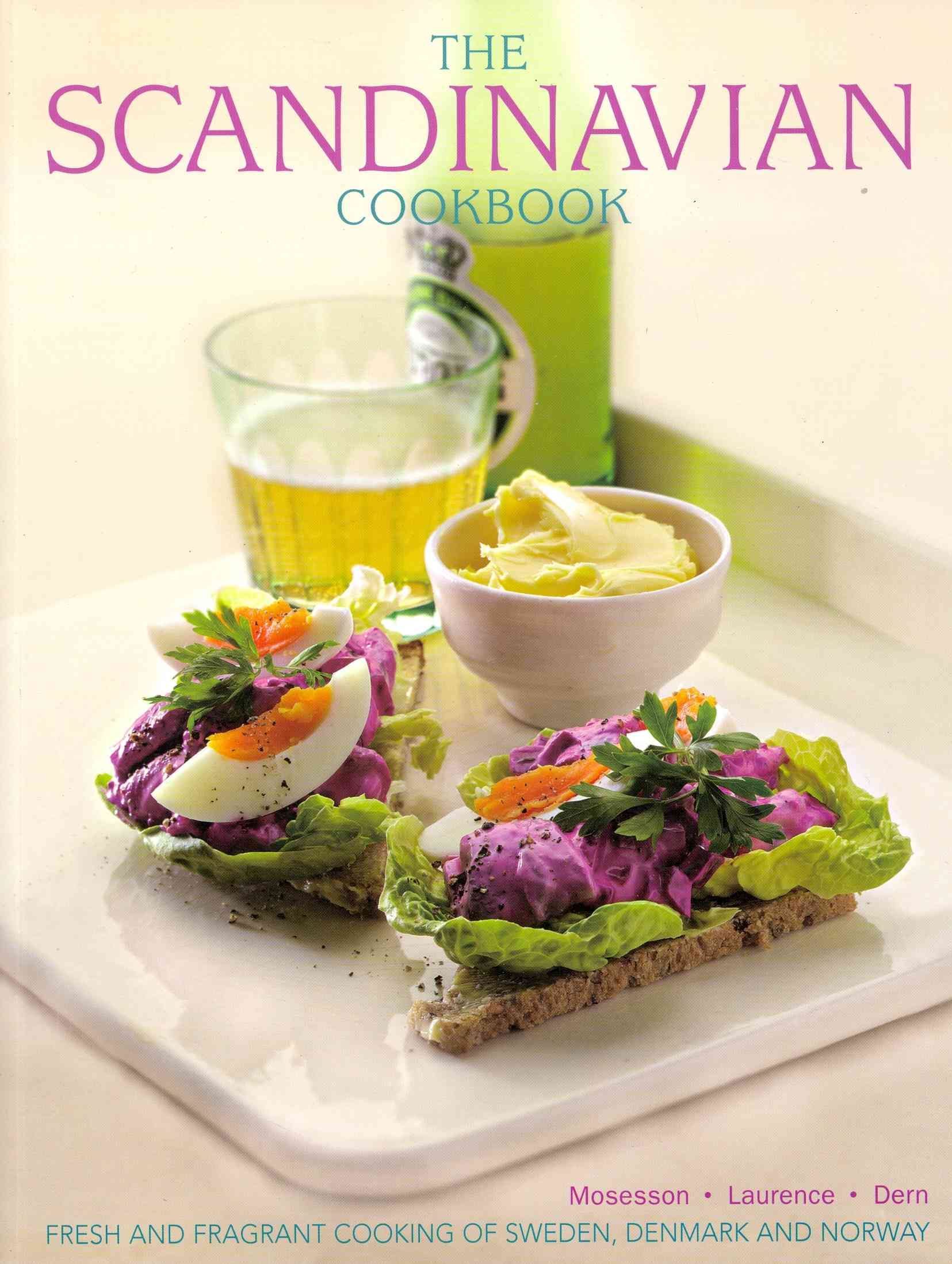 The Scandinavian Cookbook 9781780193007 (Paperback)