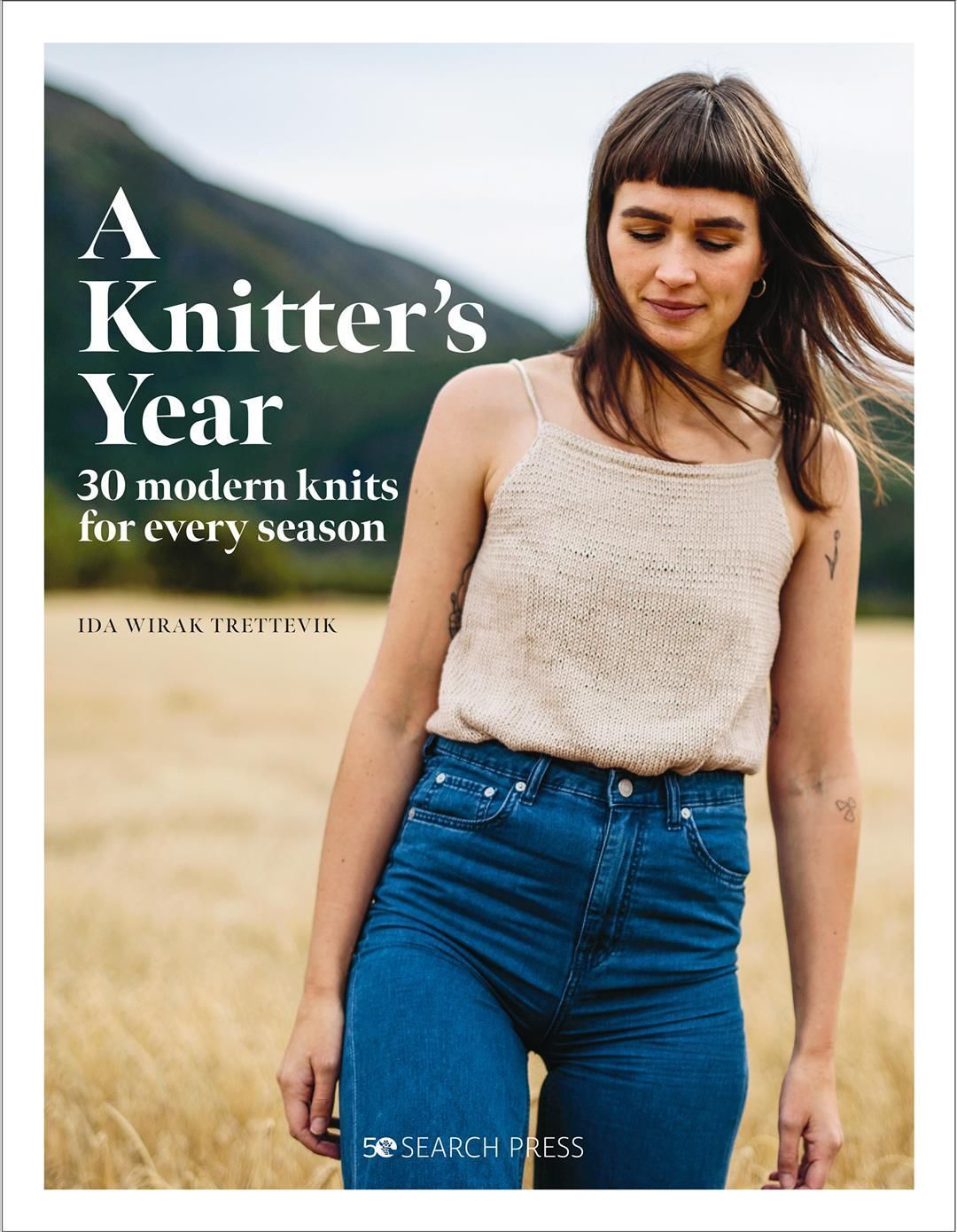 A Knitter's Year 9781800921054 (Hardback)
