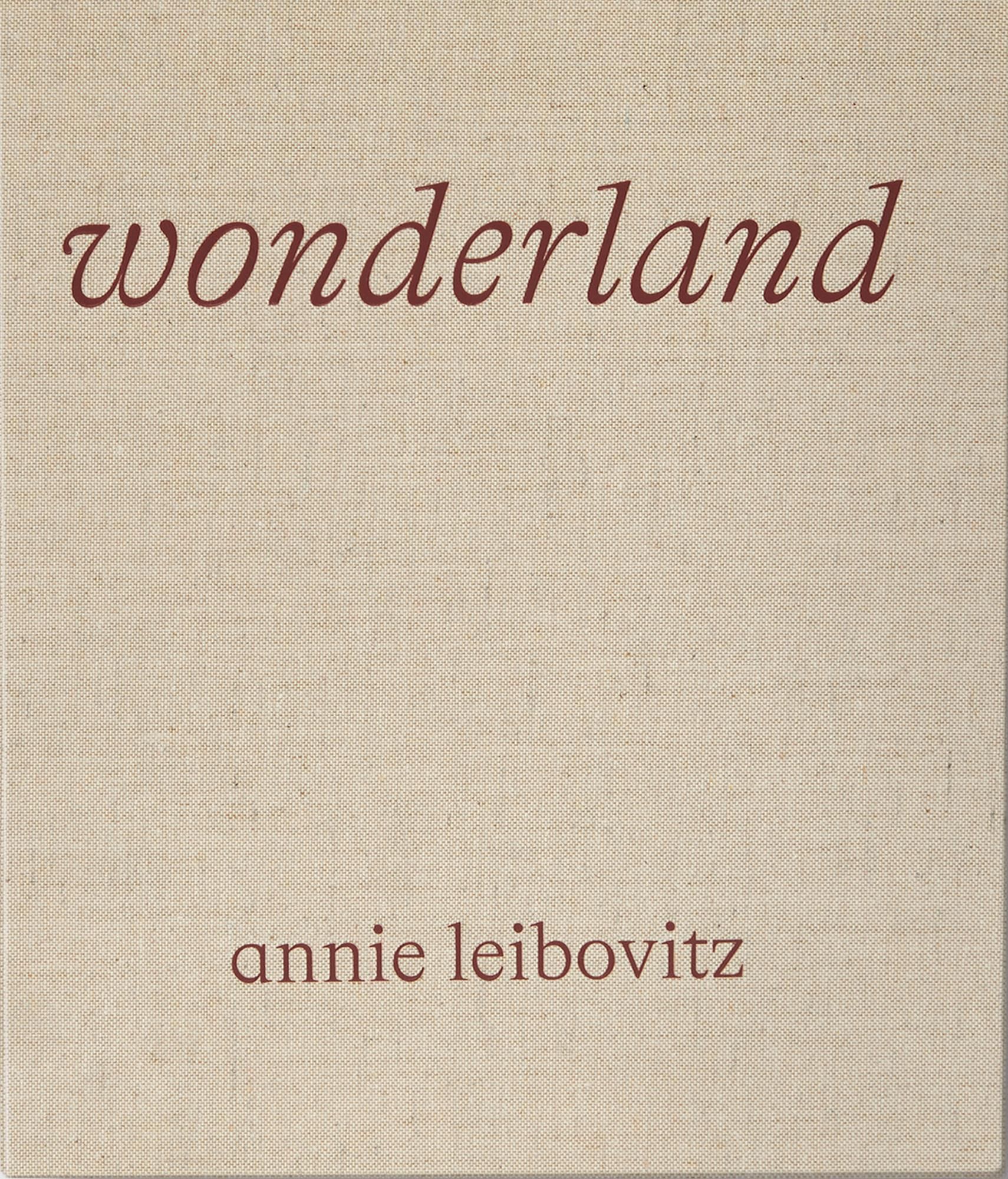 Wonderland By Annie Leibovitz 9781838664084 (Hardback)