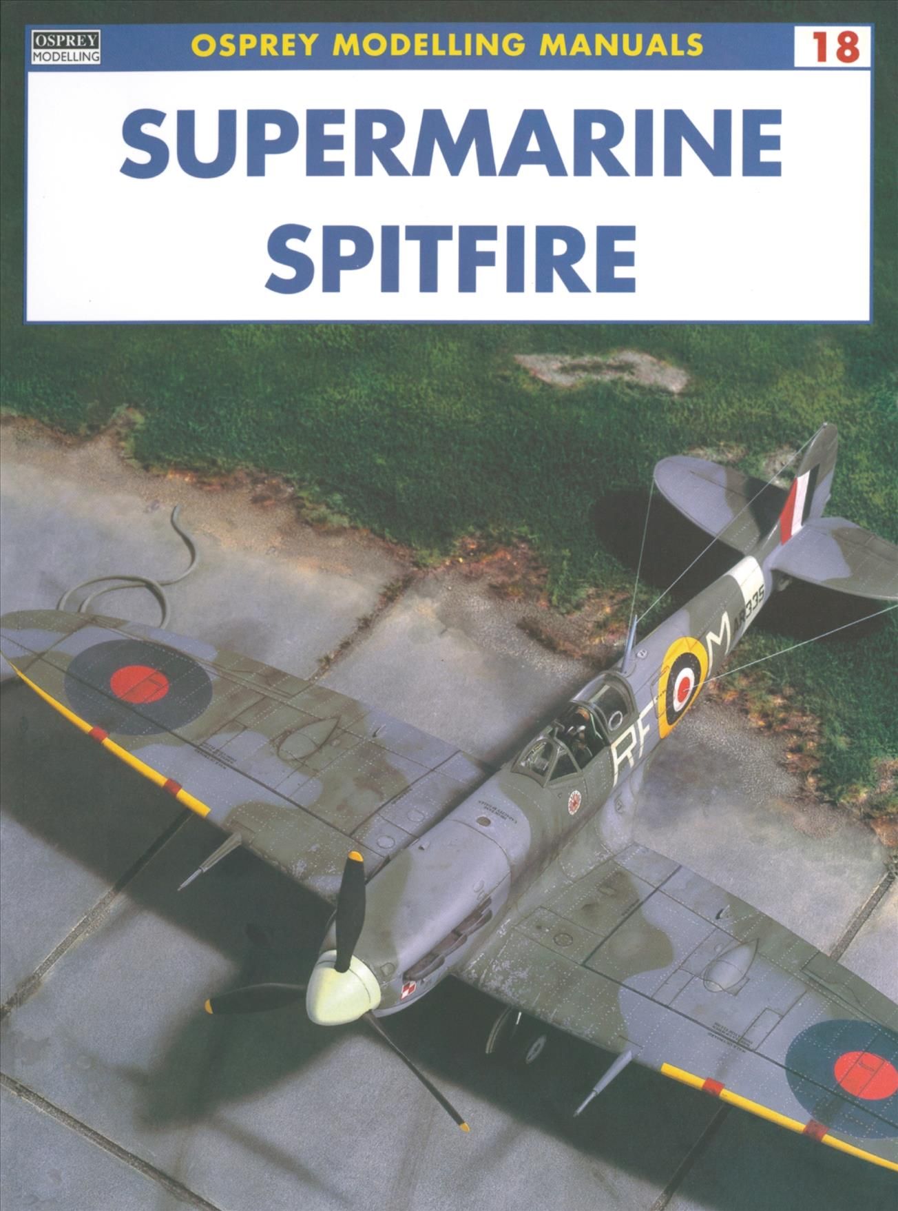Supermarine Spitifire By Jerry Scutts 9781841762661 (Paperback)