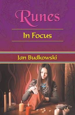 Runes in Focus By Budkowski, Jan 9781903065198 (Paperback)