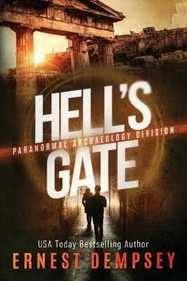Hell's Gate 9781944647636 (Paperback)