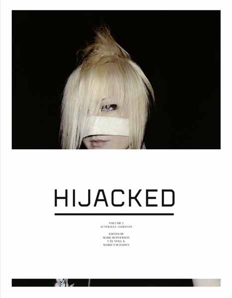 Hijacked 2 9783868281262 (Hardback)