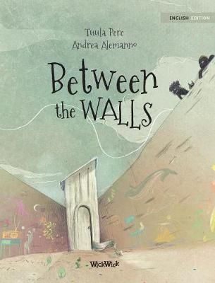 Between the Walls By Pere, Tuula 9789527107096 (Hardback)